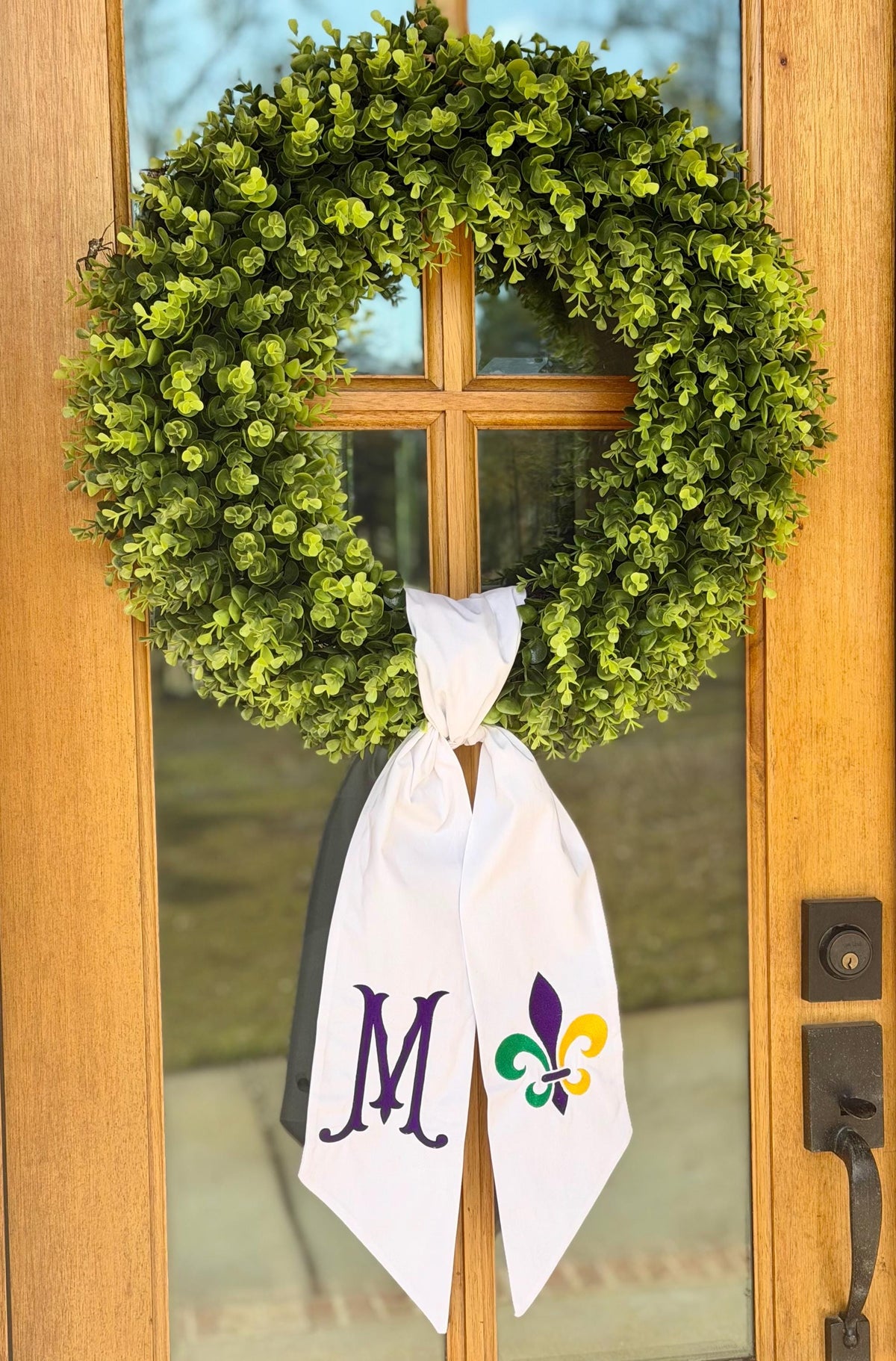 Mardi Gras Fleur-de-Lis Wreath Sash | White