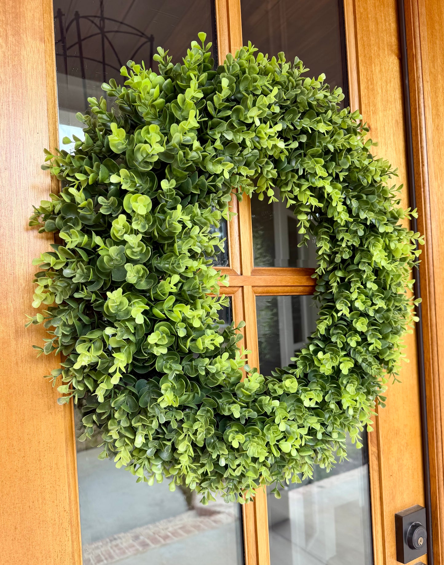 Classic Greenery Boxwood Wreath