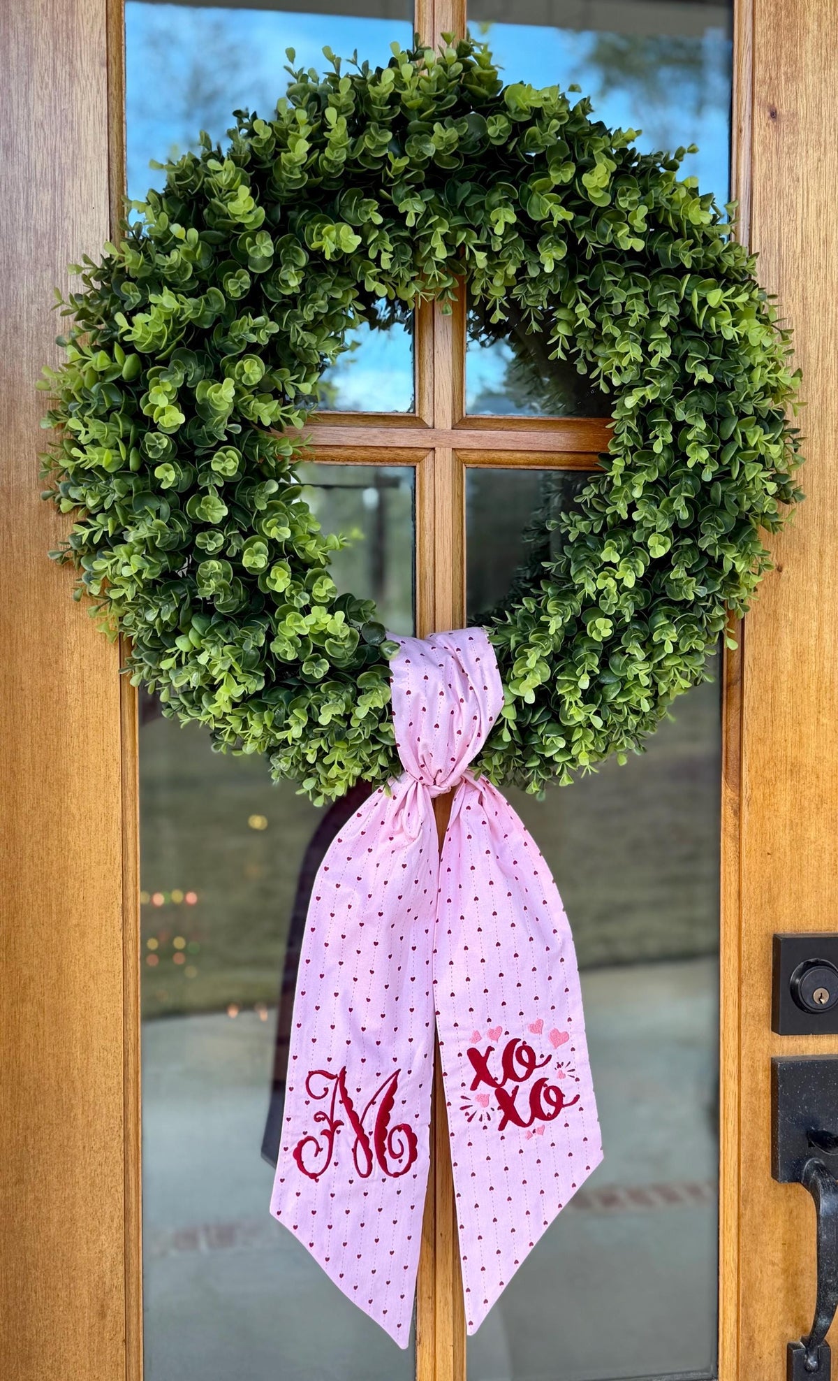 XOXO Monogram Wreath Sash | Heart Strings