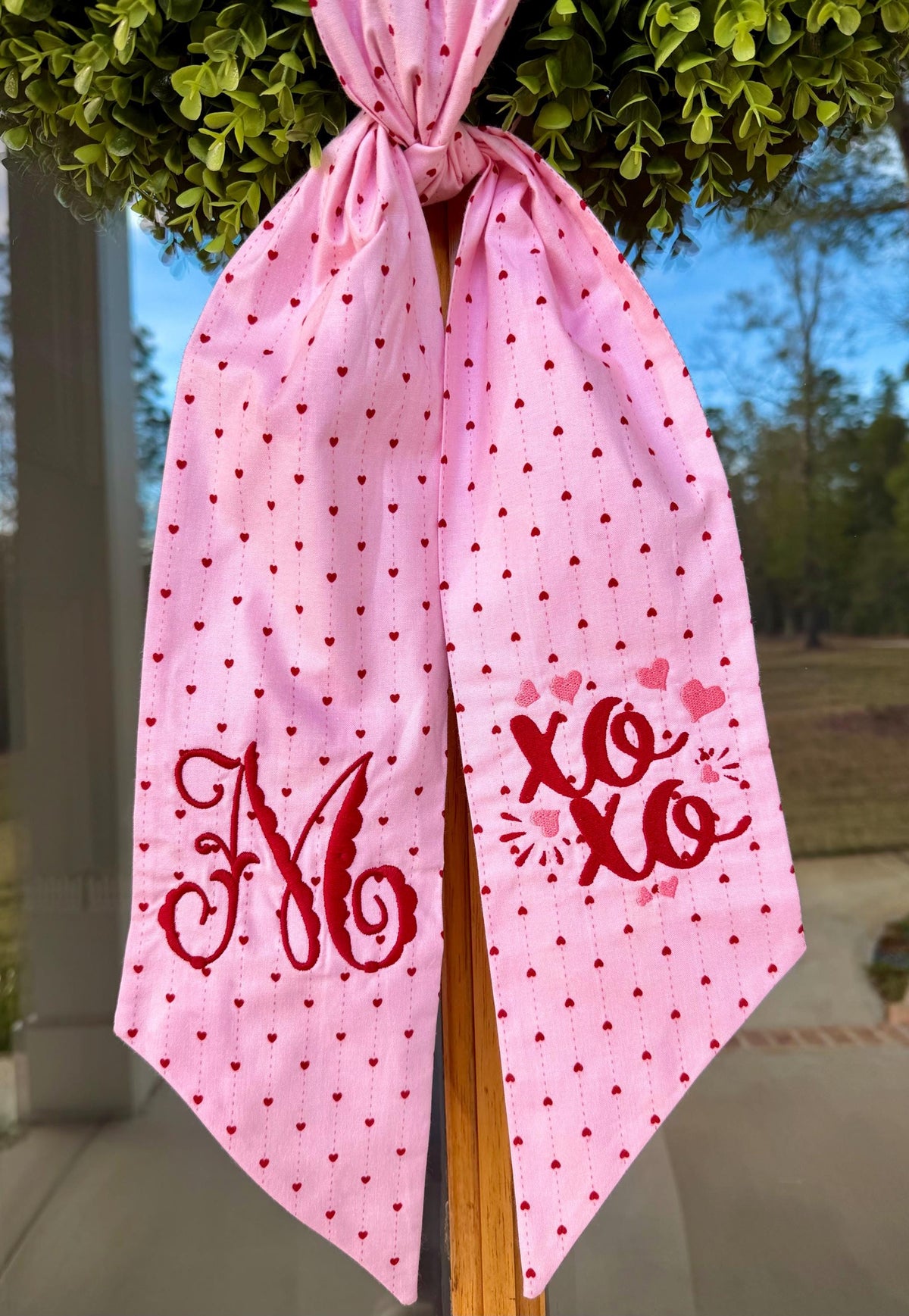 XOXO Monogram Wreath Sash | Heart Strings