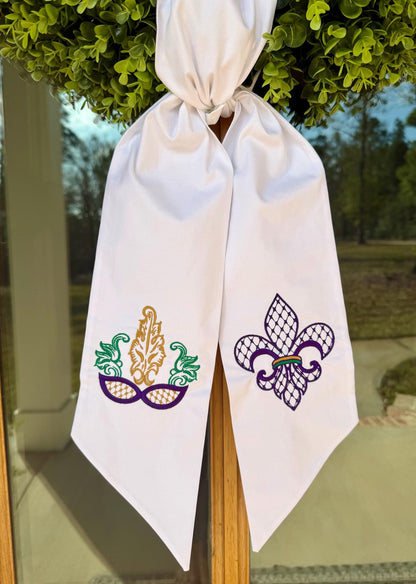 Mardi Gras Mask & Fleur-de-Lis Wreath Sash | White