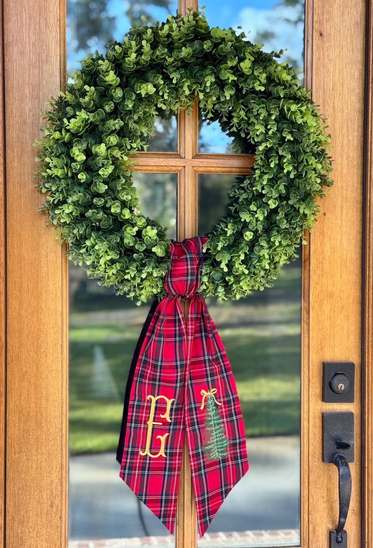 Classic Pine Christmas Tree Wreath Sash | Red Tartan Plaid