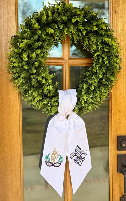 Mardi Gras Mask & Fleur-de-Lis Wreath Sash | White